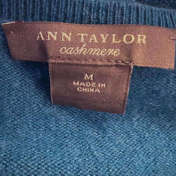 Ann Taylor 100% Cashmere V-Neck Pullover Sweater Bright Blue Size Medium - Picture 4 of 8